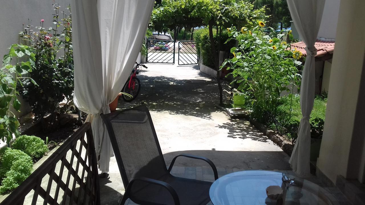 Dimitra Apartments Keramotí Kültér fotó